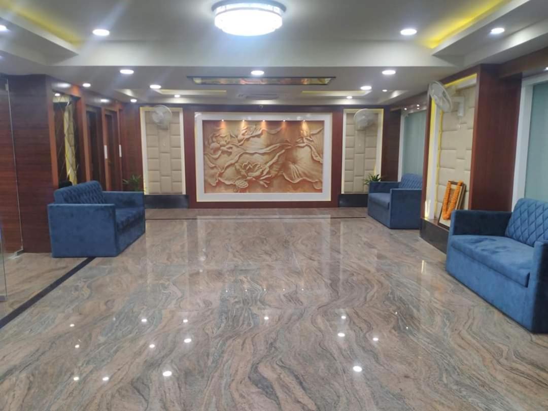 Hotel Sjr Варанаси Экстерьер фото